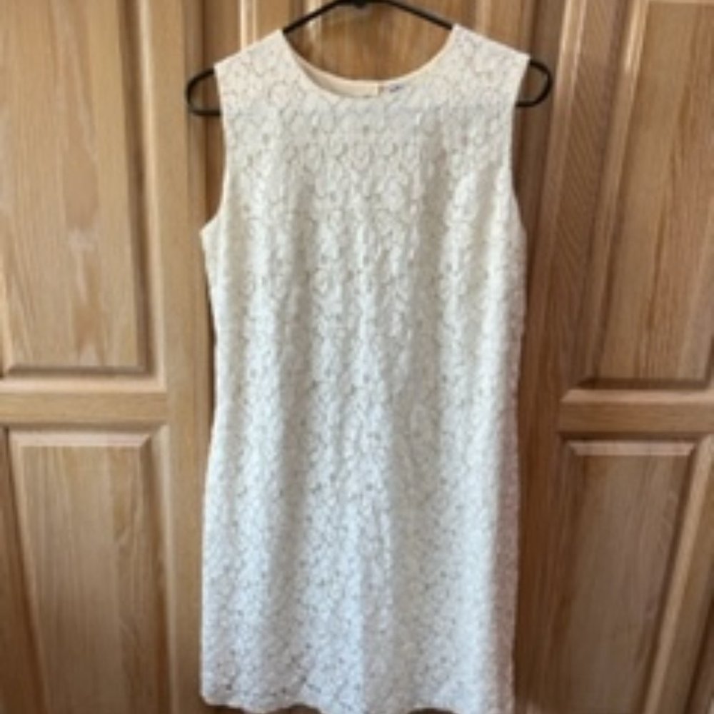 Lace dress